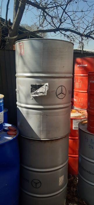 Бочки 200л по 3500