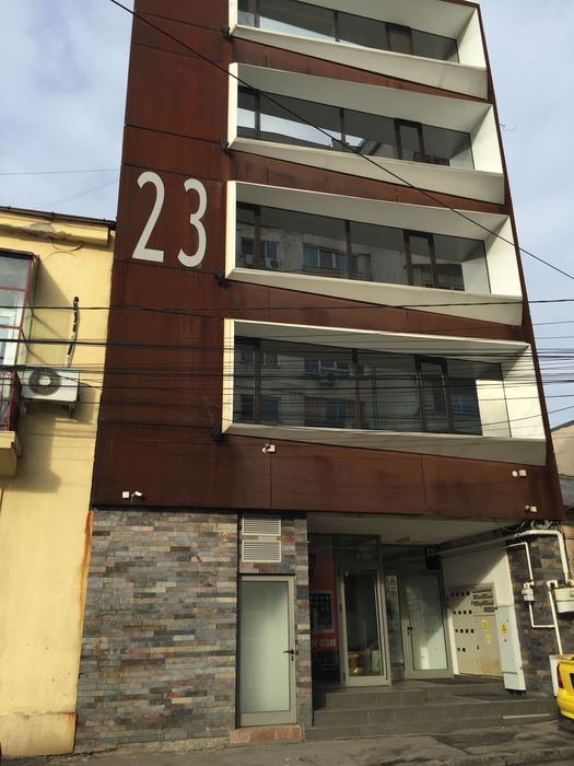 Inchiriere spatiu destinat birourilor/activitati comerciale - Unirii