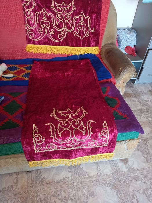 Продам велюровый штор