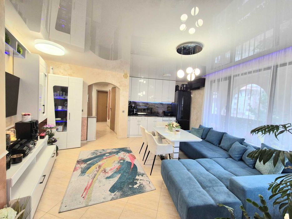 Продавам тристаен апартамент с гледка към Витоша