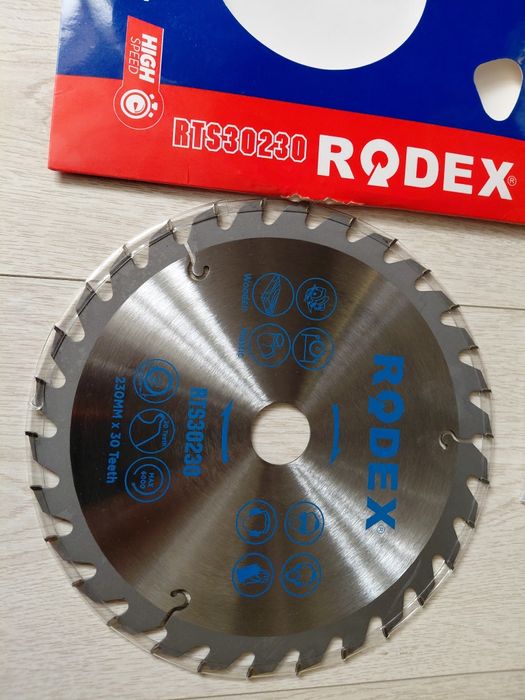 Отрезной диск по дереву