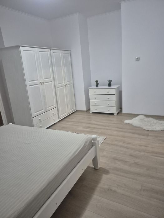 Apartament de închiriat