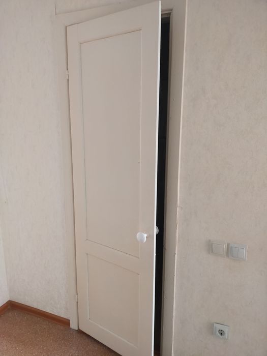 Продам двери межкомнатные