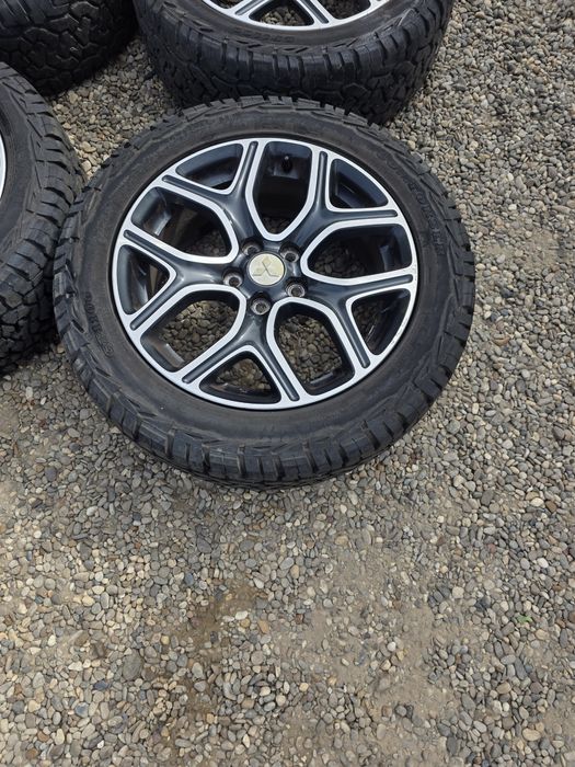 Roti mitsubishi 2016 r18