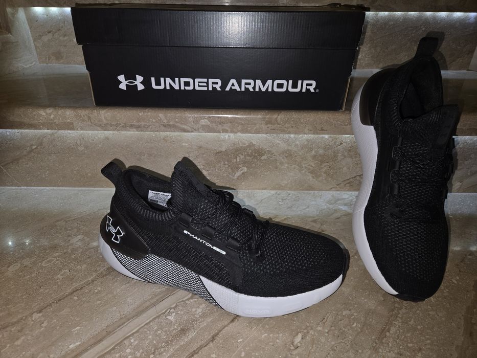 Under Armour - Обувки за бягане HOVR™ Phantom 3 SE