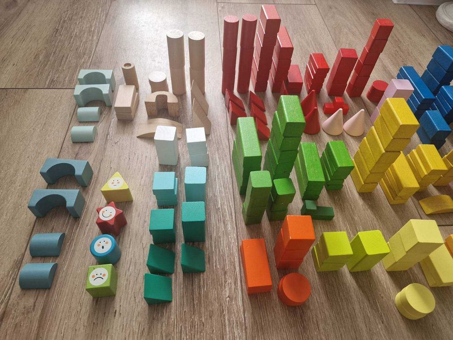 Голям дървен конструктор - 192 части (2+ години)