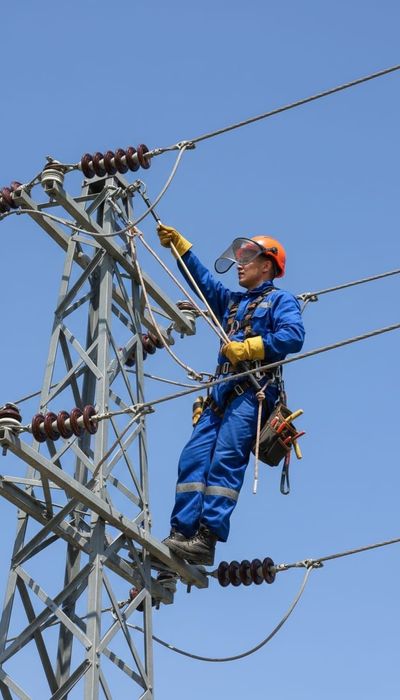 Электрик по городу срочно вызов.Электрик круглосуточно.Столбалазы