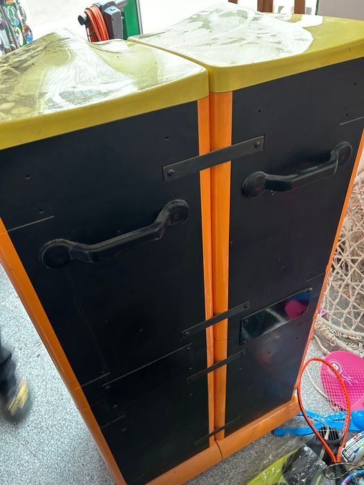 Se vinde aparat pentru jucați