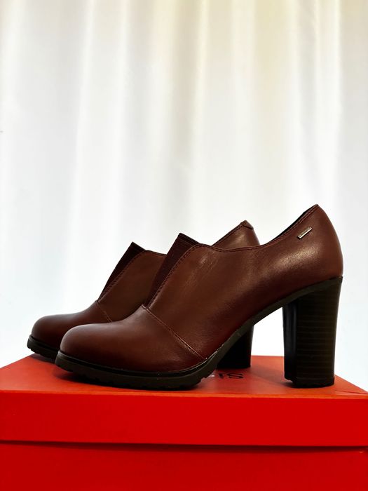 Ботильоны женские.