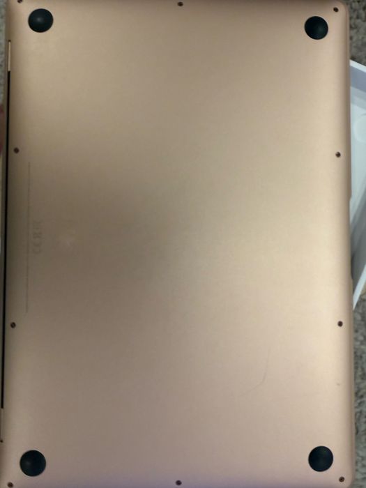 Macbook Air 13’ 2020 i3 Retina A2179