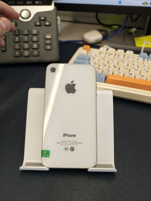 Iphone айфон 4s в наличии