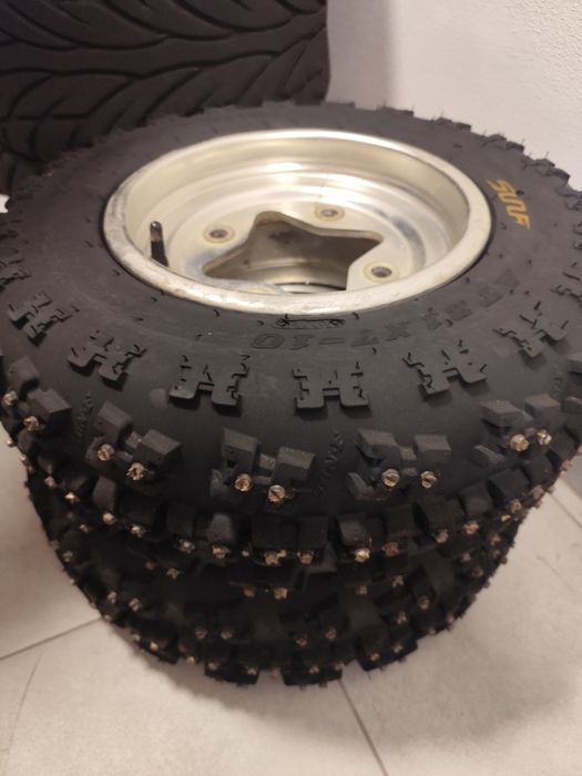 Set anvelope nou bulldog cu cuie+jante fata-spate Itp(ltr,yfz,raptor)