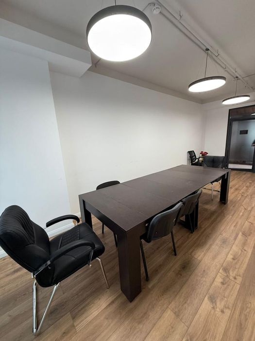 Продается стол для офиса