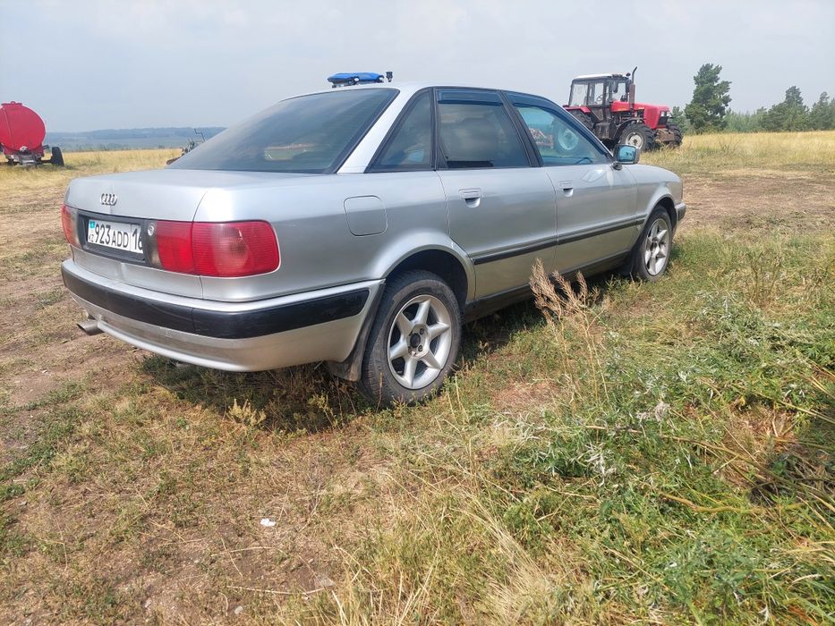 Продам хороший ауди б4