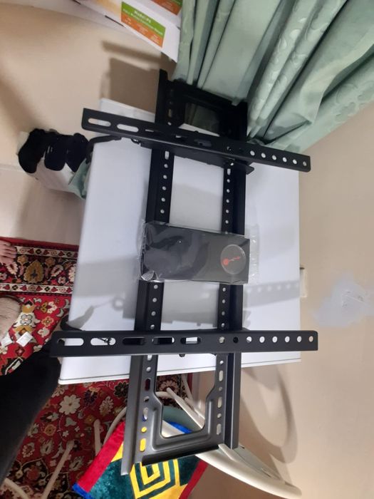 Кронштейн для телевизора