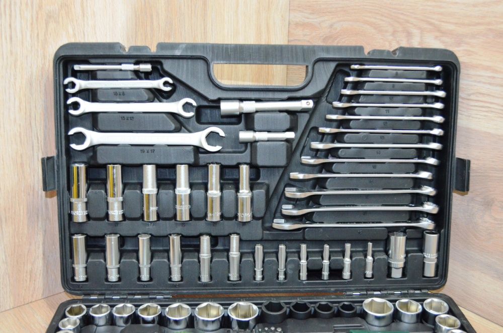 Набор ключей Proforce 150+8 предметов