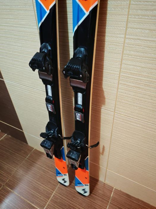 Schiuri BLIZZARD RACING WCS IQ, woodcore + Marker TP 10