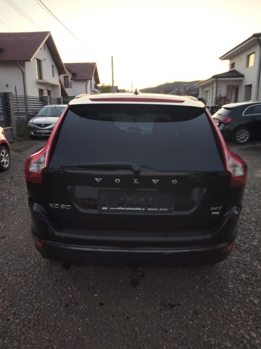 Vând Volvo XC60 2.4 D