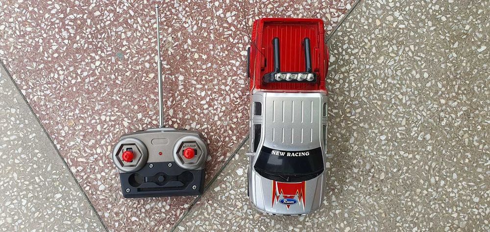 Masina Pick-Up Rosu sau Portocaliu pentru copii cu telecomanda