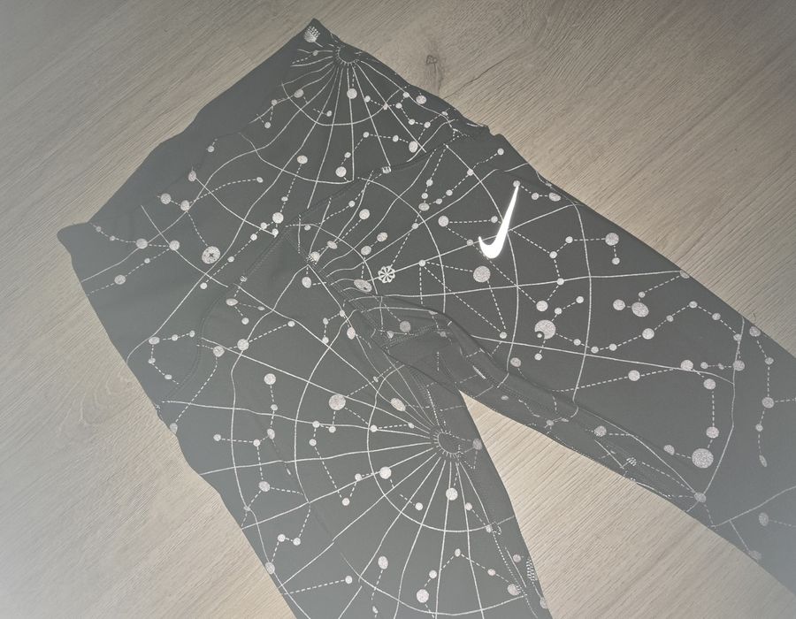 Nike клин дамски XS светлоотразителен