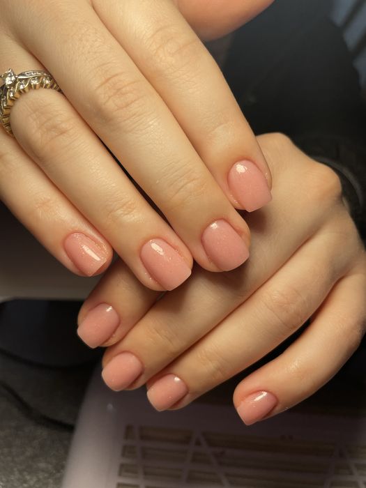 Unghii cu gel si oja semipermanenta