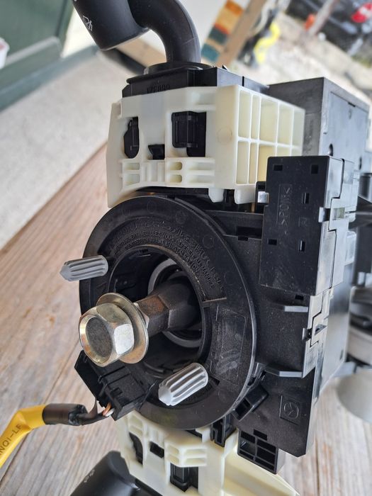 Лентов кабел Мазда 2015