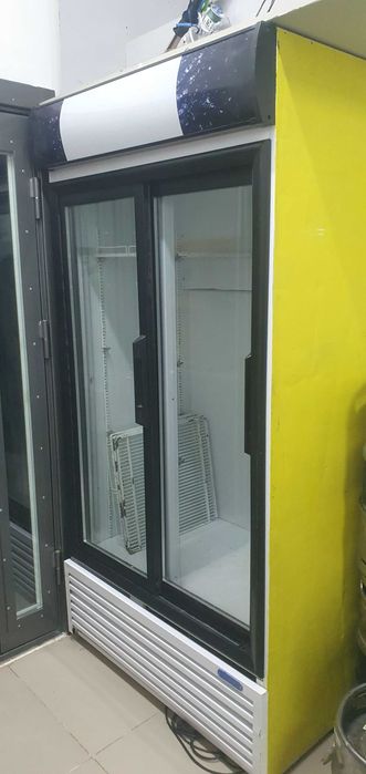 Холодильник для магазинов,  продам 2-х дверный