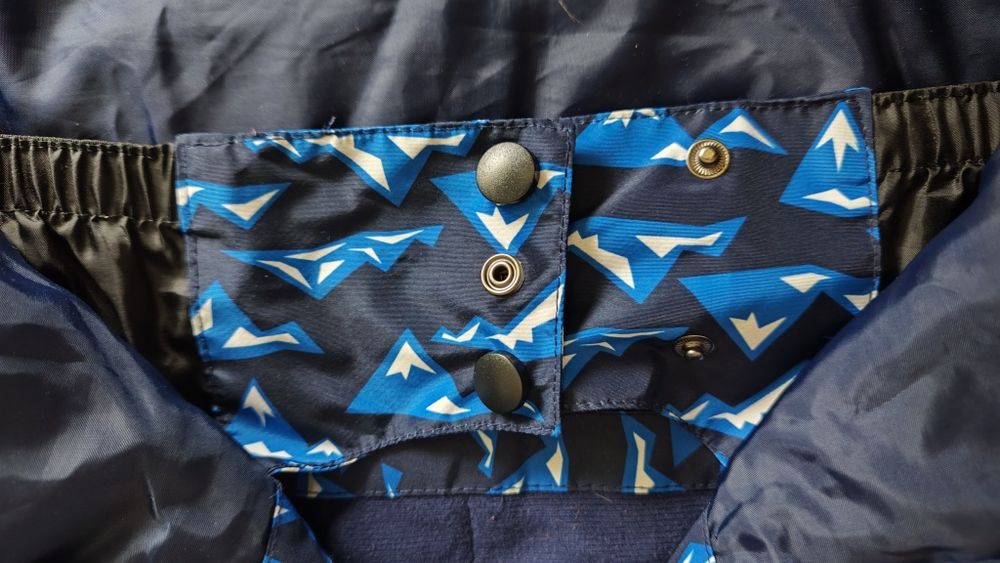 Ски яке за момче 98/104 размер.