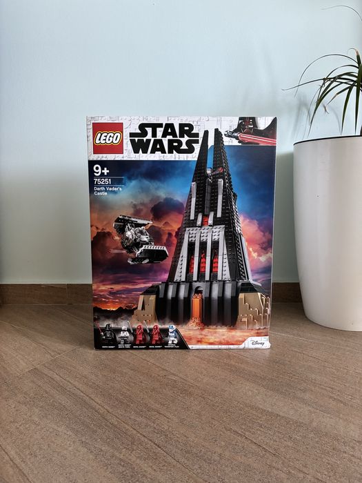 LEGO 75251 Darth Vader's Castle