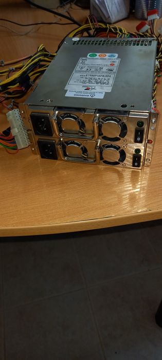 Блок питания серверный 1600 W