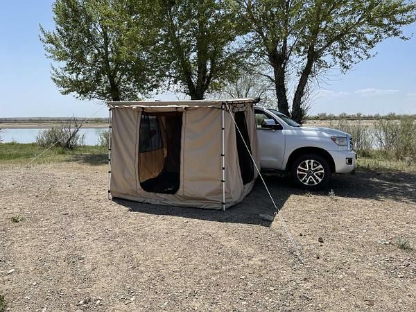 Палатка - комната Alaska Missions для маркизы