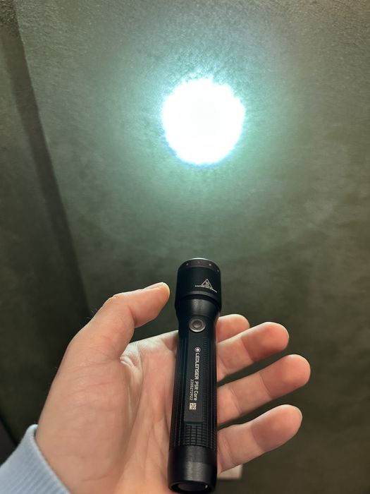 Lanterna ledlenser p5r core