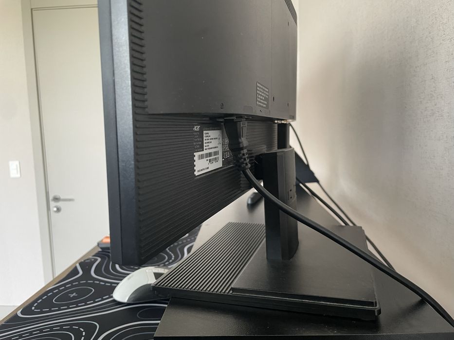 Мониторы в отличном состоянии(КОМПЛЕКТ)