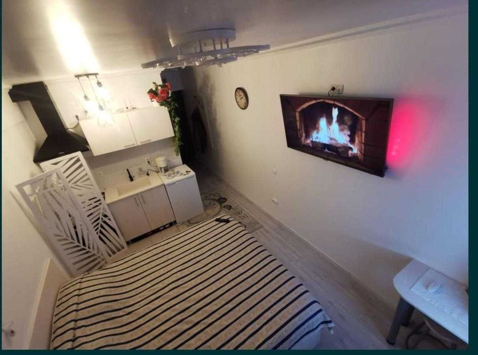 1Small studio, central, Sinaia, selfcheckin /pret redus de extrasezon