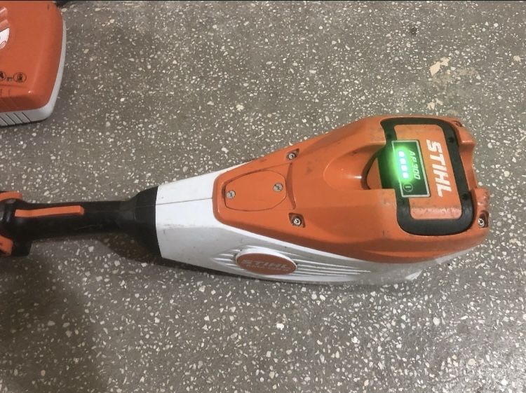 sistem combinat Stihl KMA 135 R Fabricație 2021