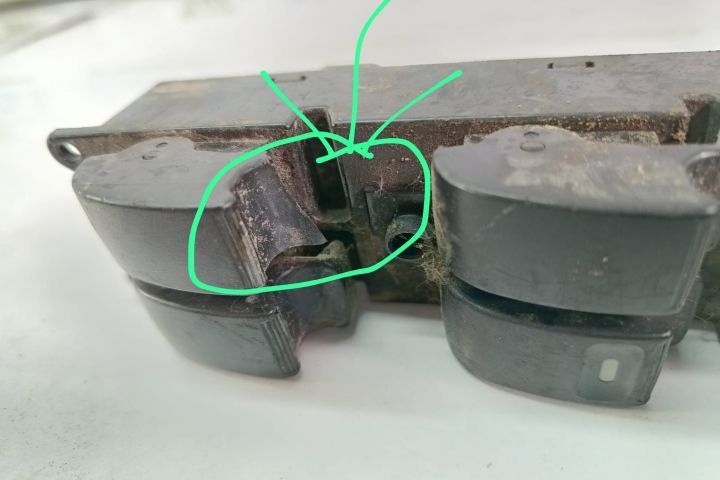 Panou butoane geamuri 8608a147 Peugeot 4007 1 seria