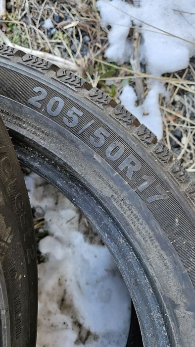 2бр като нови гуми 205 50 17 дот 23