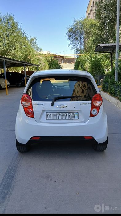 Spark avtomobil 2013 sotiladi