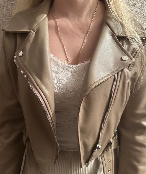 Куртка кожаная в отличном состоянии