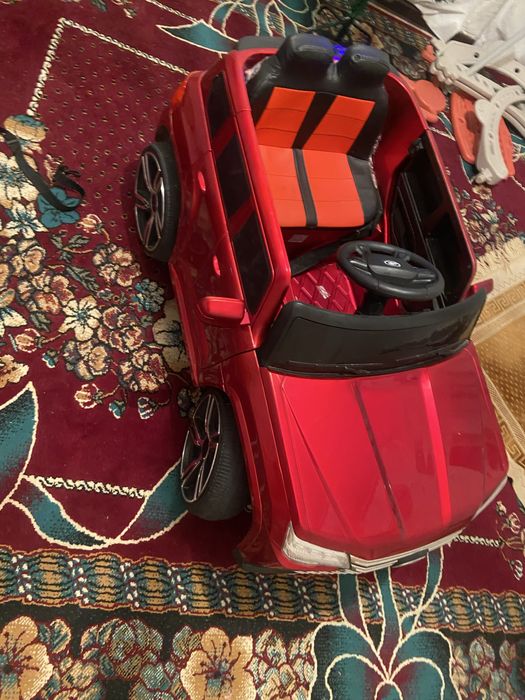 Продается машина детская