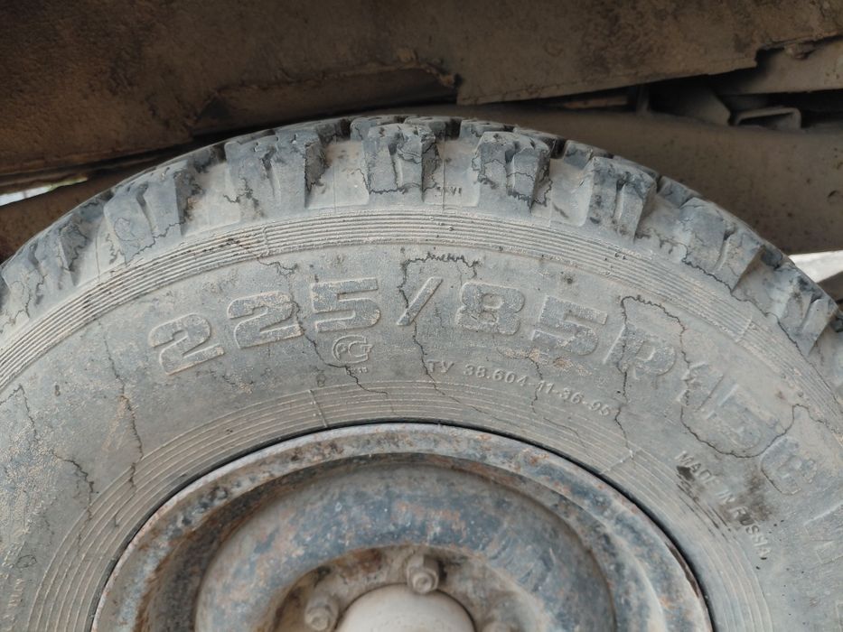 Балоны на уаз в хорошем состоянии вместе с дисками