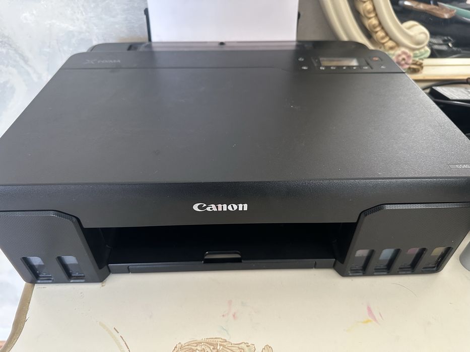 Цветной принтер и Ноутбук Lenova