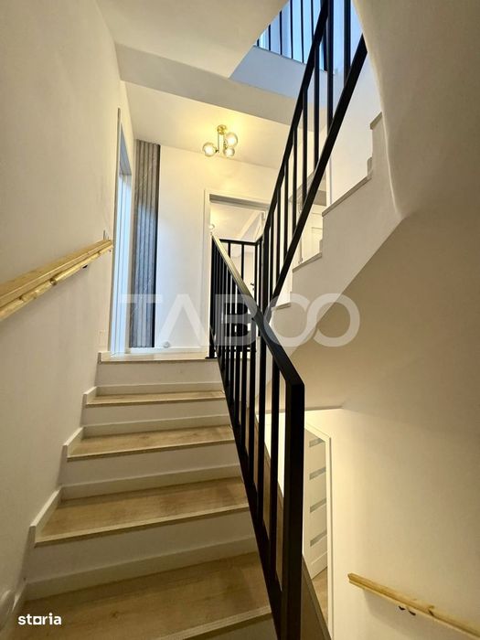 Casa cu 4 camere la cheie terasa panoramica si curte in Floresti