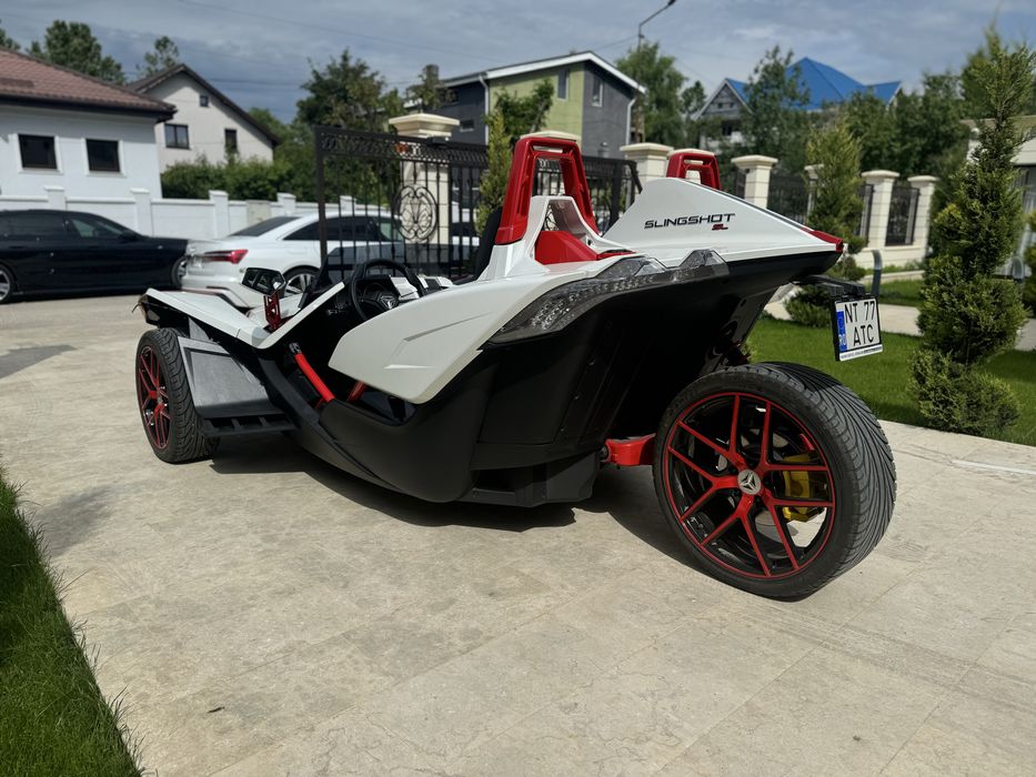 Polaris Slingshot Ca noua
