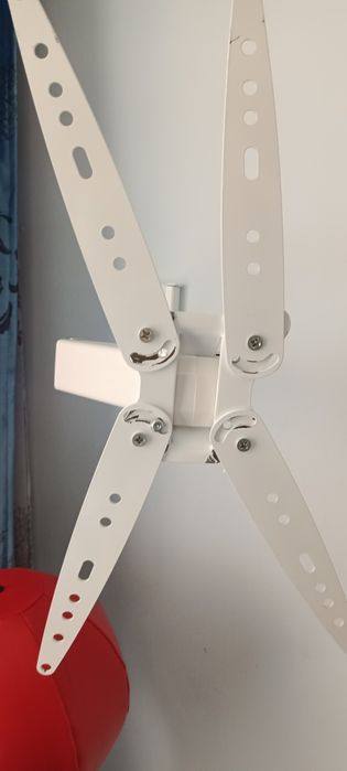 Продам TV кронштейн