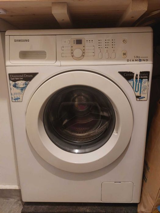 Продавам пералня 5кг - Samsung WF8500NMW8