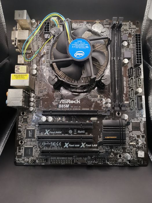 Kit i5 4460 și placa de baza 1150 asrock