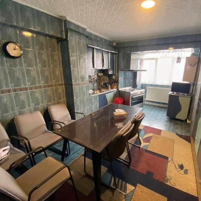 Vand apartament patru camere 120.000mii €