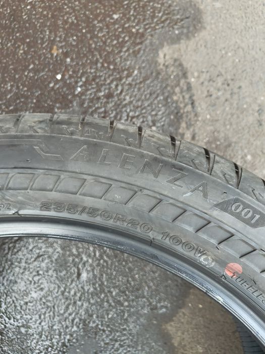 Brigestone alenza 235/50/20