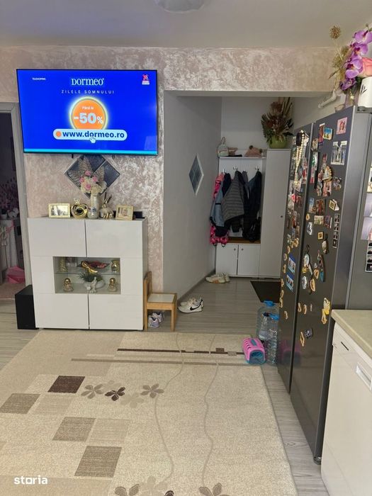 Apartament cu 3 camere , parter inalt,parcare inclusa